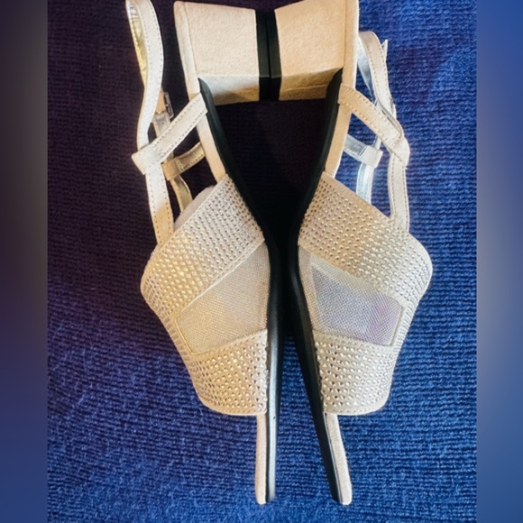 David Tate Amber Women's Sandal Sz#9M silver suede block cut slingback New - Picture 10 of 12